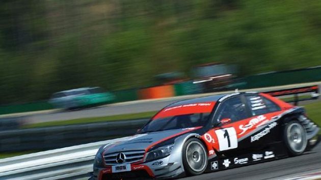 Vůz Sauto.cz Racing Teamu pilotovaný posádkou Antonín Charouz, Tomáš Enge, Stefan Mücke a Václav Nimč při kvalifikaci na Jarní cenu Brna.