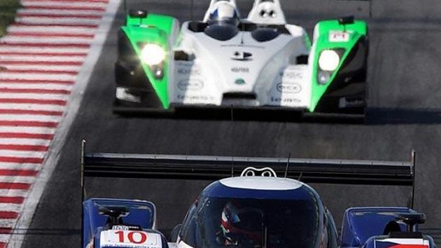 Dvojice Jan Charouz, Stefan Mücke vybojovala s prototypem stáje Charouz Racing System v závodu 1000 km Barcelony 3. místo v absolutním pořadí.