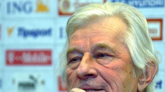 Trenér Karel Brückner