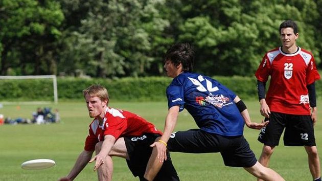 Ve finále se potkali dva největší favorité turnaje, Clapham Ultimate a Chevron Action Flash. Prvně jmenovaný byl nakonec úspěšnější.