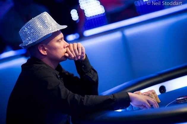 Ilari Sahamies je skutečná pokerová hvězda a velký sportovec