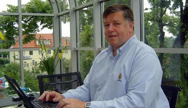 Majitel Pragosportu ing. Jaroslav Vacek, jemuž patří televizní práva na anglickou Premier League pro Českou republiku i Slovensko.