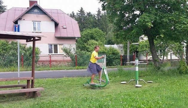 Tomáš Zahálka a čas na rozcvičku před ultra.