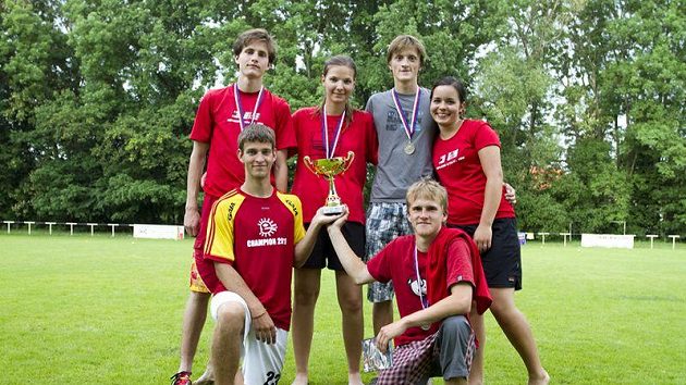 Vítěz Středoškolské ligy 2010-2011 gymnázium Jírovcova z Českých Budějovic. Letos vyhráli jak halovou, tak i venkovní část.