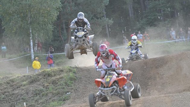 Závod MMČR čtyřkolek v Mohelnici.