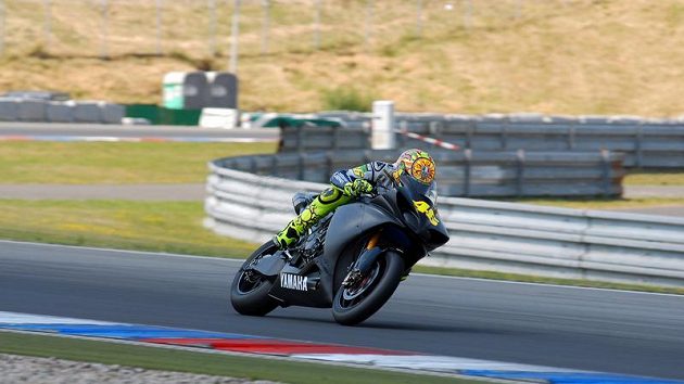 Valentino Rossi při testu v Brně.