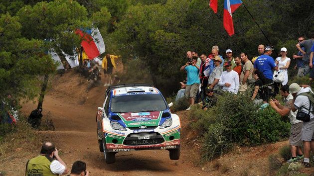 Jari-Matti Latvala s fordem během Rallye Akropolis.