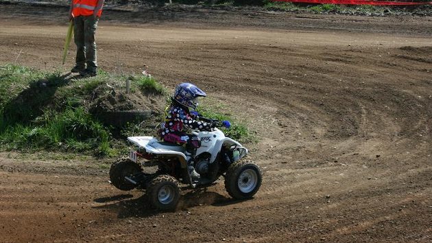 Marek Fišer během MČR v quadcrossu v Poříčí nad Sázavou