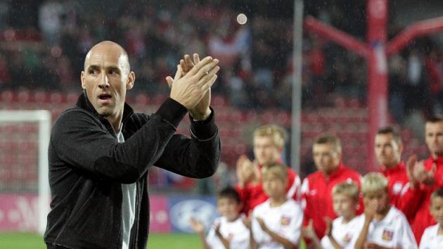 Jan Koller se před zápasem s Polskem oficiálně rozloučil se svou bohatou reprezentační kariérou
