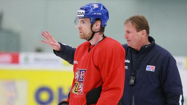 MArtin Škoula na tréninku české hokejové repreznetace, který vede kouč Alois Hadamczik.