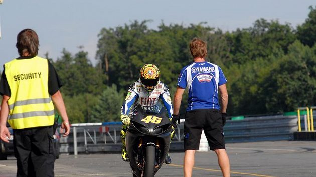 Valentino Rossi při testu v Brně.
