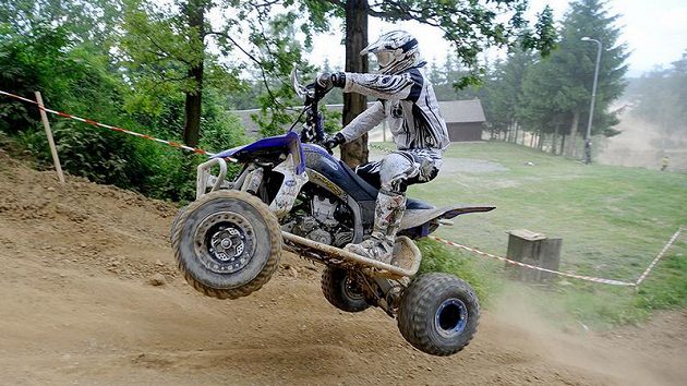 Závod MČR v cross country čtyřkolek v Mohelnici na Moravě.