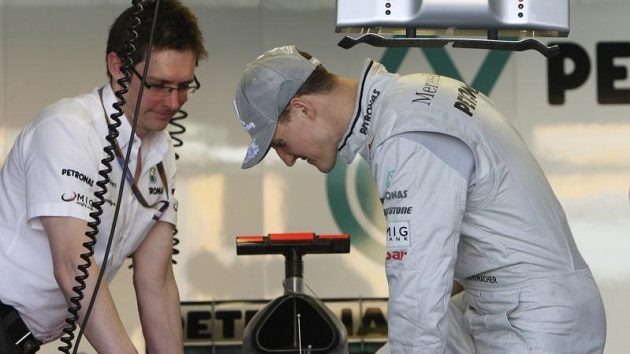 Vrátí se Michael Schumacher po úpravách monopostů stáje Mercedes GP na pozice, kde by slavného Němce rádi viděli jeho početní fanoušci?
