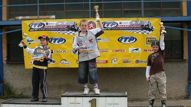 Závod MČR v cross country čtyřkolek v Sedlčanech.