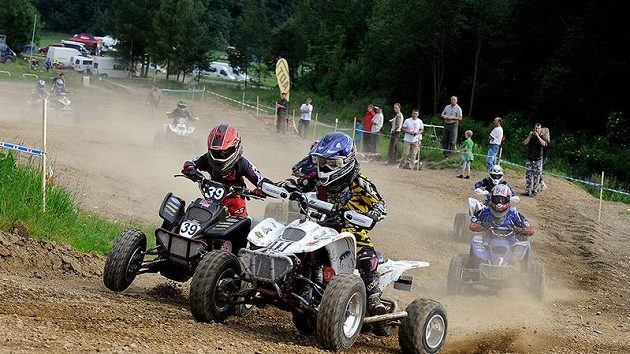 Závod MČR v cross country čtyřkolek v Mohelnici na Moravě.