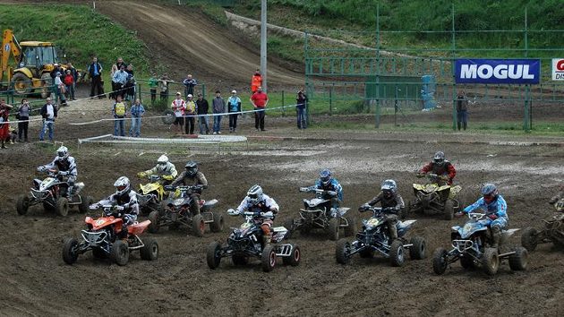 Závod MČR v quadcrossu v Jiníně.