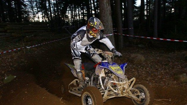 Poslední závod MČR v cross country čtyřkolek v Lažanech.