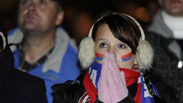 Kouzlení Barcelony sledovali fanoušci Viktorie se zatajeným dechem i v centru Plzně na velkoplošné obrazovce.
