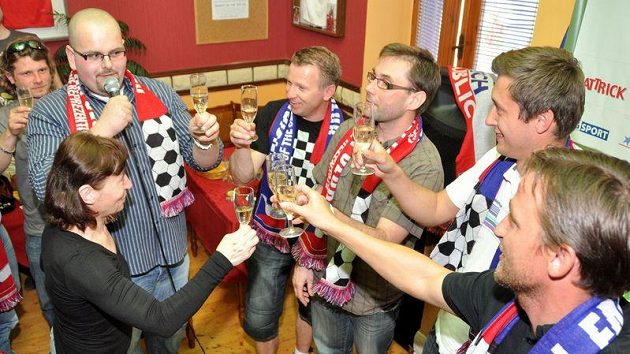 Slavnostní otevření pobočky fanclubu v Rumburku