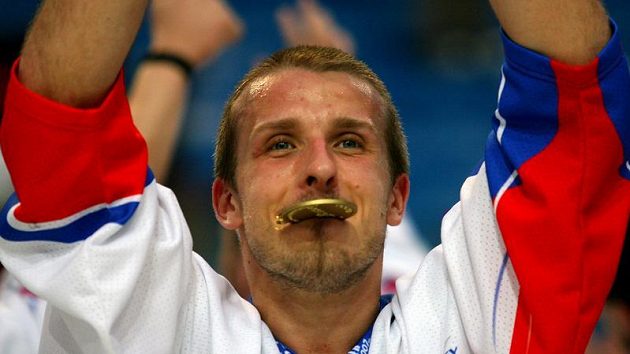 Hokejbaloví mistři světa zlato opravdu ochutnali.