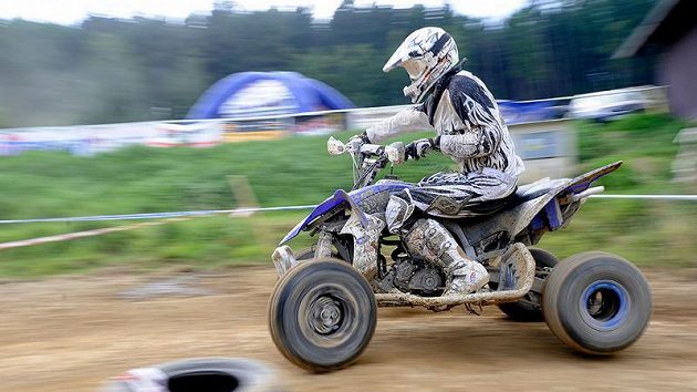 Závod MČR v cross country čtyřkolek v Mohelnici na Moravě.