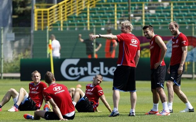 Tomáš Hübschman, Milan Baroš a Roman Hubník na tréninku fotbalové reprezentace v polské Vratislavi.