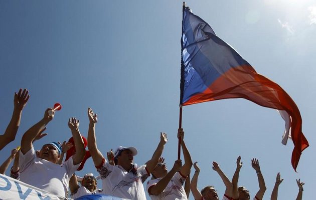 Čeští fanoušci byli skvělí. Daviscupový tým podporovali vehementně po celý víkend.