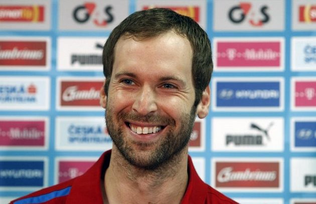 Petr Čech na tiskové konferenci po tréninku fotbalové reprezentace v polské Vratislavi