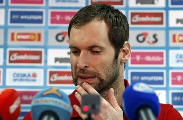 Petr Čech na tiskové konferenci po tréninku fotbalové reprezentace v polské Vratislavi