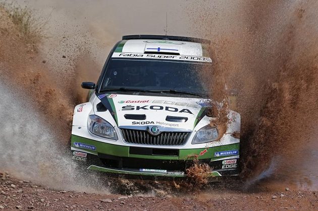 Juho Hänninen se Škodou Fabia S2000 při Turecké rallye.