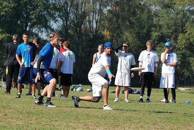 Na turnaji dominovaly britské týmy. Clapham Ultimate zvítězil v open a Iceni v ženské kategorii.