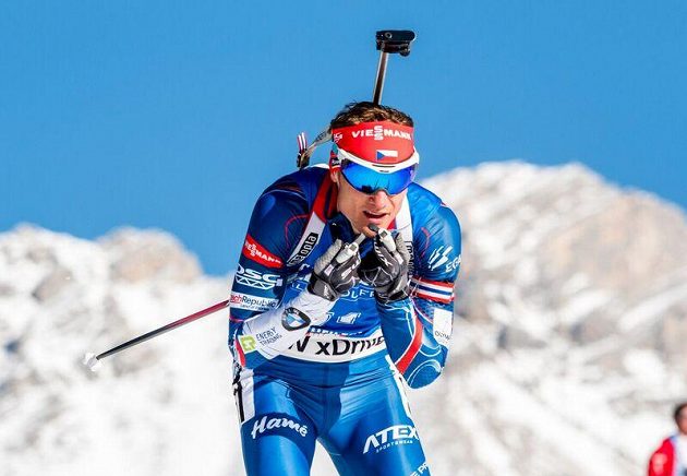 Ondřej Moravec na trati vytrvalostního závodu v Hochfilzenu.