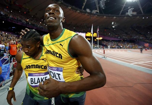 Yohan Blake (vlevo) letos dokázal Usaina Bolta porazit. V Londýně se ale před svým tréninkovým parťákem musel sklonit.