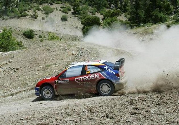 Carlos Sainz s citroenem na trati Turecké rallye.
