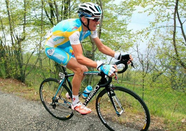 Cyklista Roman Kreuziger v dresu Astany.