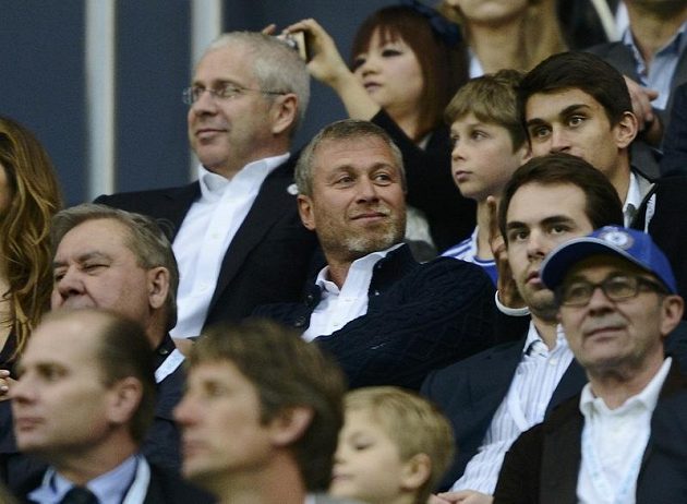 Snahu svého týmu sledoval z hlediště Allian Areny i majitel Chelsea, ruský miliardář Roman Abramovič
