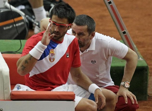 Janko Tipsarevič se radil více se svou střídačkou, než s nehrajícím kapitánem Bogdanem Obradovičem.