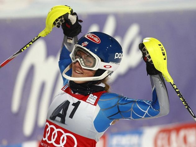 Slalomářka Mikaela Shiffrinová z USA ovládla závod Světového poháru ve Flachau.