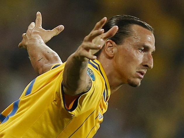 Švédský snajpr Zlatan Ibrahimovic se proti Francii trefil parádně, na postup to nakonec Švédům nestačilo.