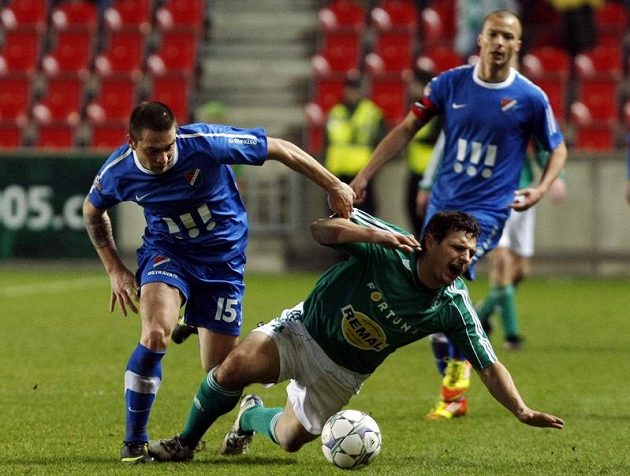 Ostravský Fantiš v souboji s Jindřiškem z Bohemians 1905 v dohrávce 19. kola Gambrinus ligy.