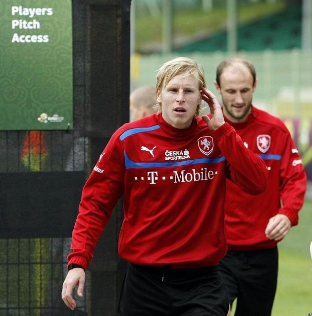 František Rajtoral a Roman Hubník po tréninku fotbalové reprezentace v polské Vratislavi