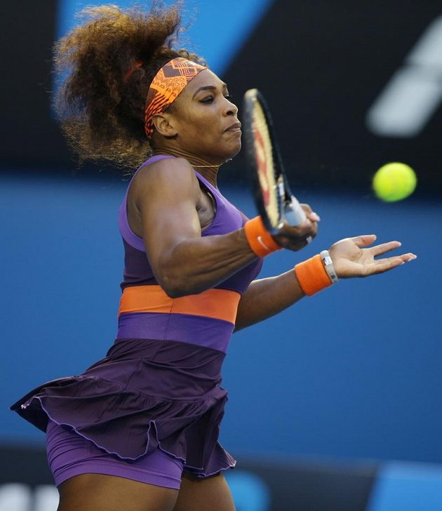 Ani Serena Williamsová neměla s postupem do čtvrtfinále Australian Open vážnější potíže.
