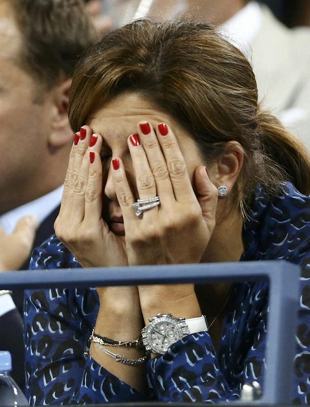 Manželka Rogera Federera Mirka jako by se ani na marnou snahu svého chotě nechtěla dívat