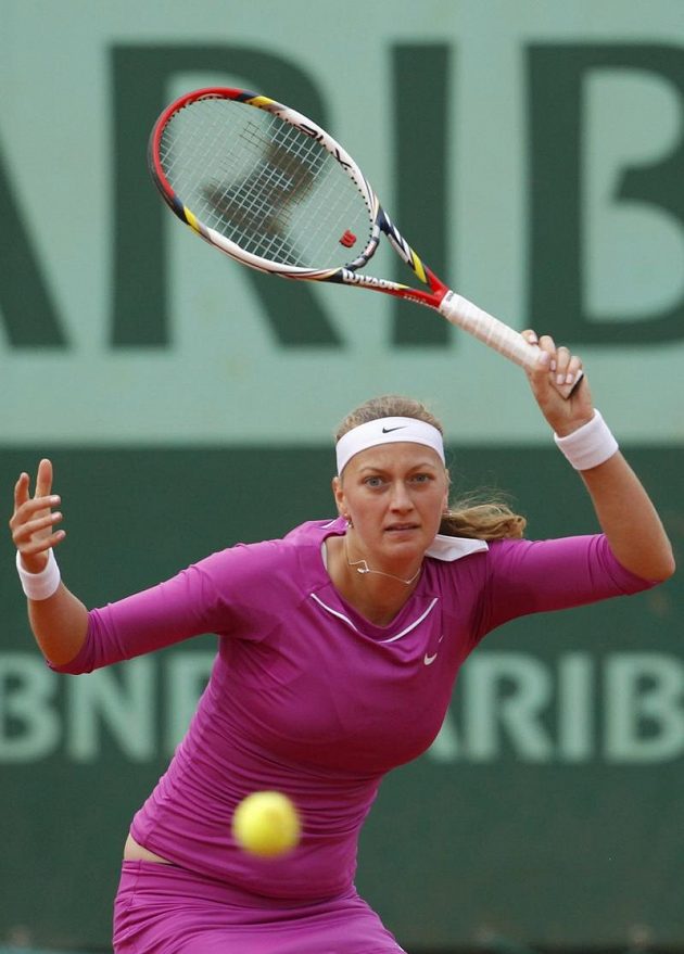 Petra Kvitová v osmifinálovém duelu French Open proti Varvaře Lepčenkové z USA