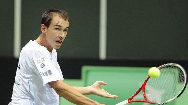 Lukáš Rosol při otevřeném tréninku české daviscupové reprezentace v Ostravě před utkáním prvního kola s Itálií.