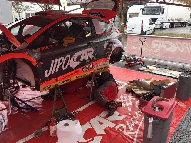 Ford Fiesta WRC českého pilota Martina Prokopa před startem Rallye Monte Carlo.
