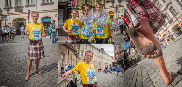 Tomáš Zahálka a vzpomínkové album na pražský maratón.
