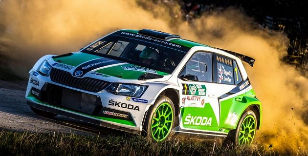 Jan Kopecký se Škodou Fabia R5 na trati Šumavské rallye 2015.