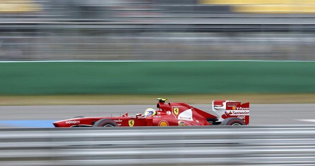 Pilot Ferrari Massa se kvůli kolizi, k níž došlo krátce po startu korejské Grand Prix, propadl až na konec pořadí.