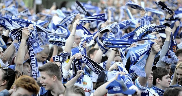 Fanoušci mohli sledovat v Brně na velkoplošné obrazovce první finále play off hokejové extraligy, Kometa hrála v Třinci.